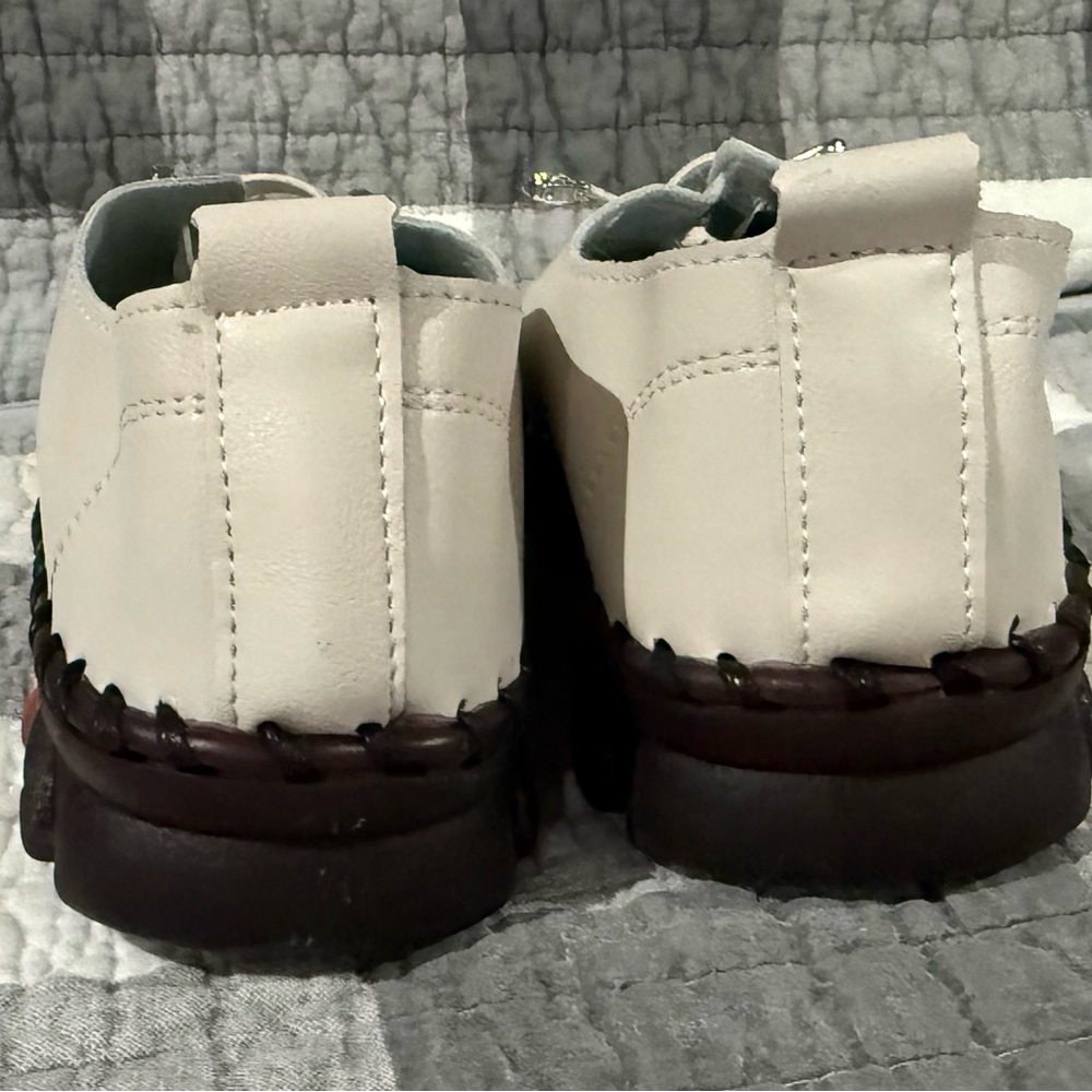 Women’s Brand New Crazy Savage Athletic Casual Tennis Shoe. Size 7. - Picture 6 of 8